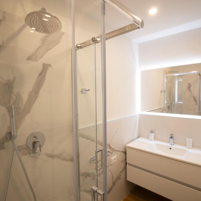 Center Loft Apartment - Loft - 13