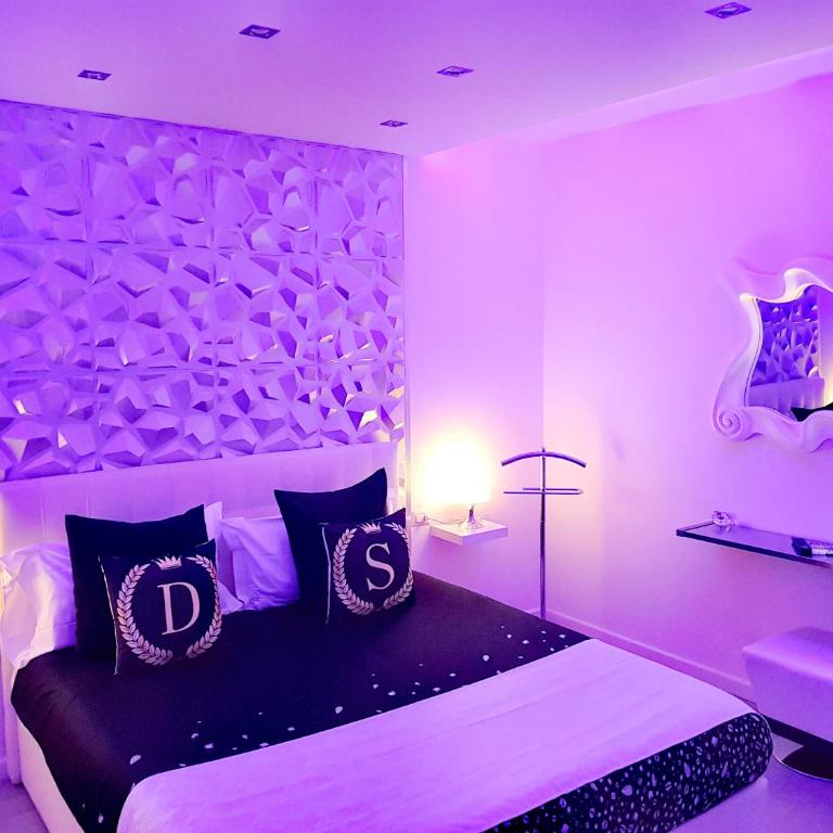 Diamond Suite Verona - King Suite with Spa Bath - 23
