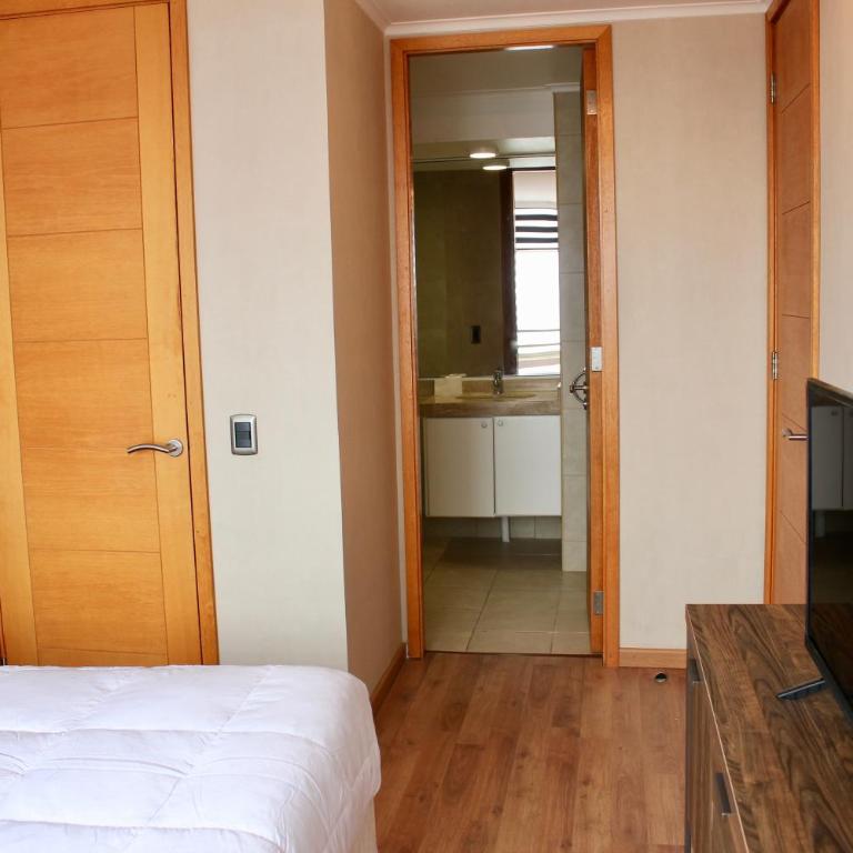 Departamento Jardines de Huayquique - Apartment with Sea View - 10