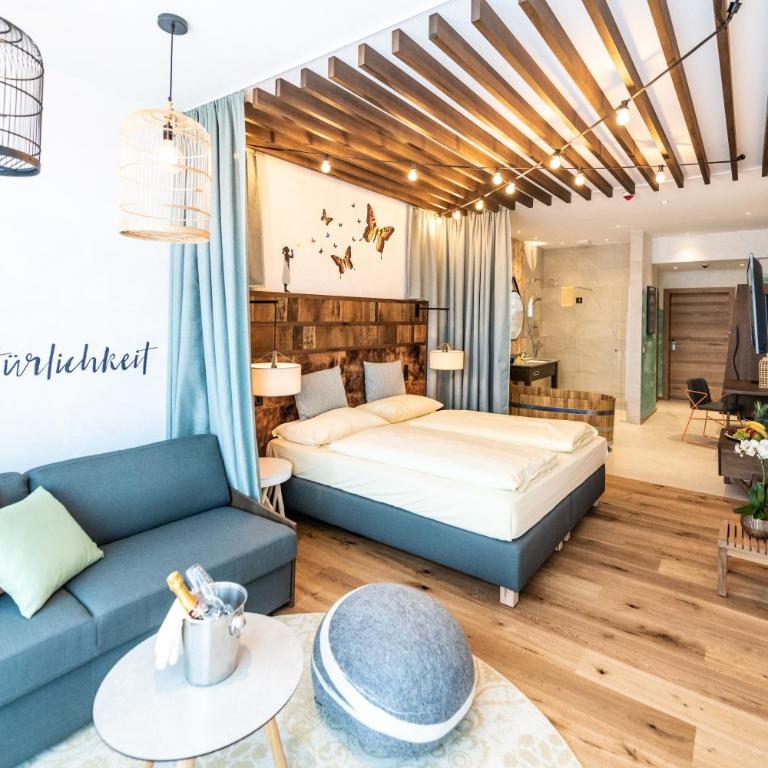 Hotel Vier Jahreszeiten Loipersdorf - Camera Matrimoniale con Terrazza e Accesso Stabilimento Termale - 1
