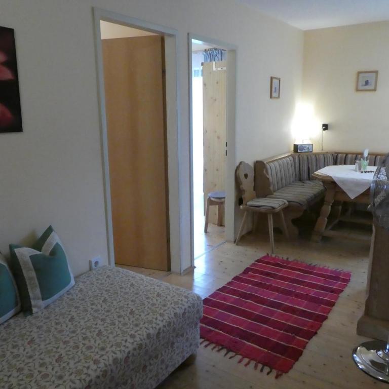 Haus Daheim - Apartment mit 2 Schlafzimmern und Balkon - 24
