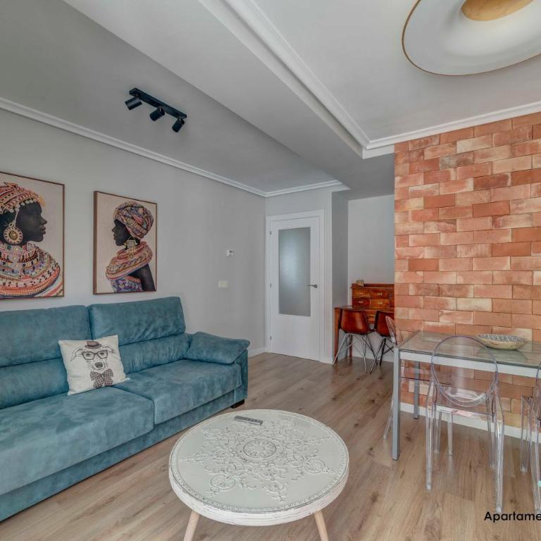 Edificio Aptos Turisticos - Burgos Centro HC7 - Apartamento de 2 dormitorios con balcón - 9