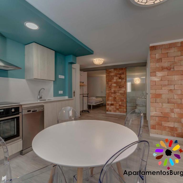 Edificio Aptos Turisticos - Burgos Centro HC7 - Apartamento Familiar Económico de 1 dormitorio - 11