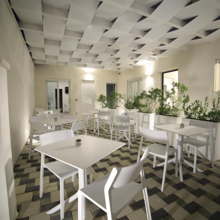 Baia Azzurra B&B - Camera Matrimoniale con Bagno Privato - 4