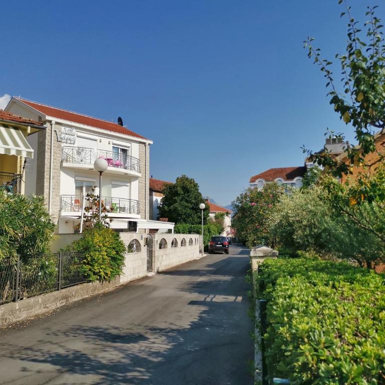 Apartments Villa Vera - Apartman sa 2 Spavaće Sobe i Pogledom na More - 1