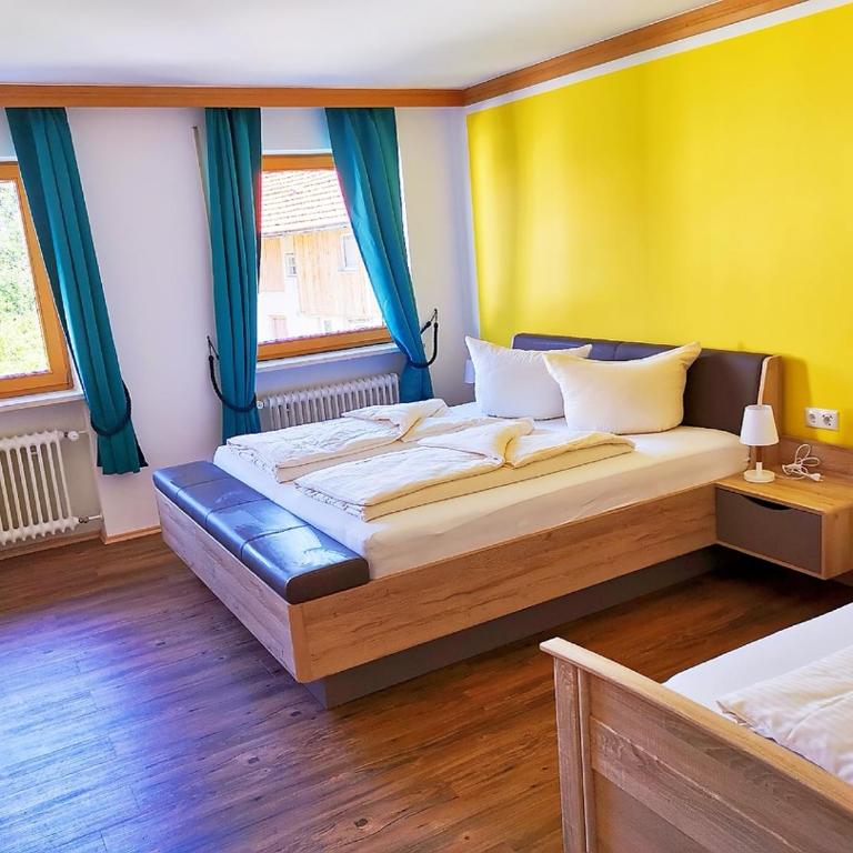 Hotel Oyer Hof - selbst Service - Comfort Dreibettzimmer - 4
