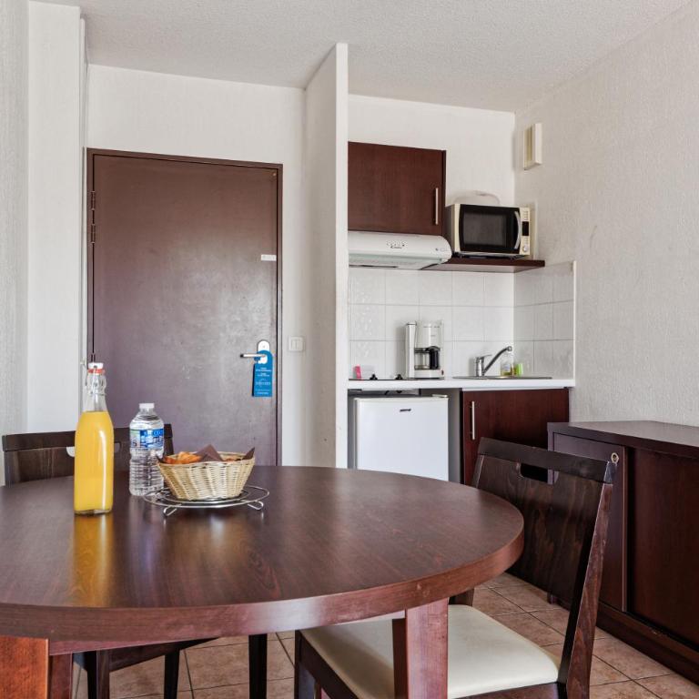 Comfort Aparthotel Six-Fours - Appartement 1 Chambre - 2