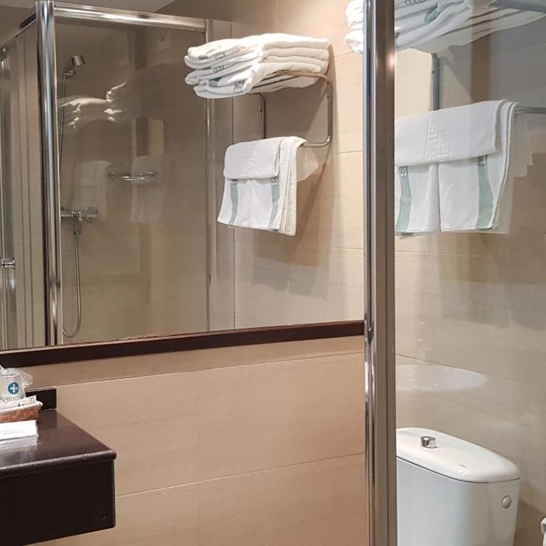 Gran Hotel Paraiso - Deluxe Double Room - 4