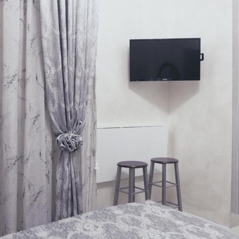 L'Antenna - Double Room with Private Bathroom - 7