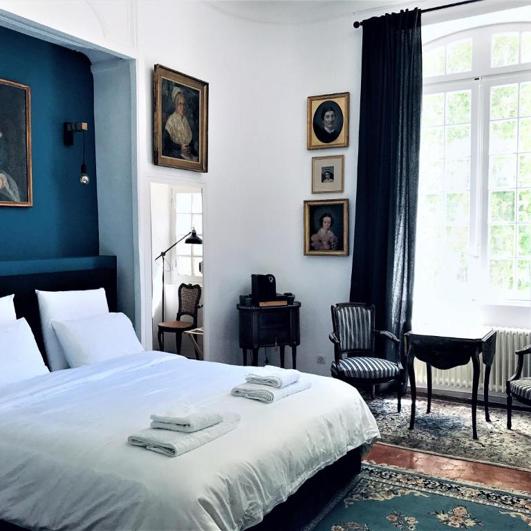 Château de Saint-Girons - Luxury Guest House in Provence - Chambre Double - Vue sur Piscine - 1