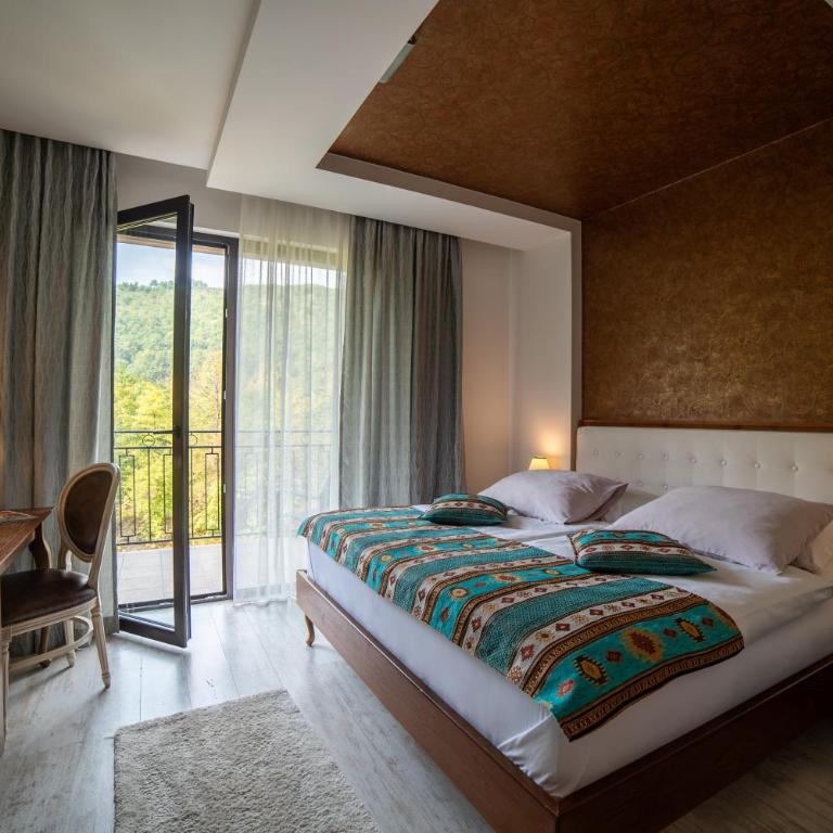 Hotel Kostelski Buk - Superior Double Room with River View and balcony - 5