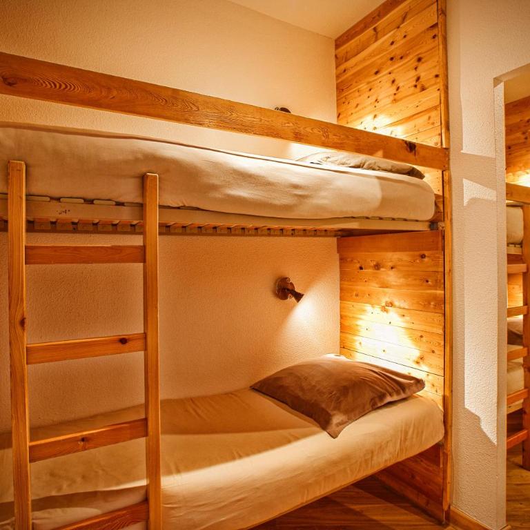 Hôtel & Spa La Ferme de l'Izoard - Chambre Familiale avec Balcon - 5