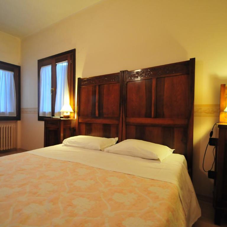 Locanda Sant'Anna Hotel - Camera Superior Matrimoniale/Doppia con Letti Singoli con Vista Canale - 6