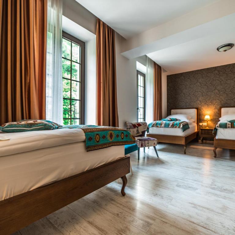 Hotel Kostelski Buk - Standard Triple Room with Street View - 6