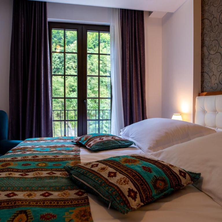 Hotel Kostelski Buk - Standard Double Room with Street View - 7