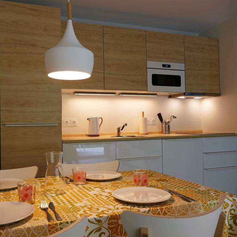 BaskoParadis I Apt I Central I Calme I Lumineux I Lit 160 I Terrasse I Jardin - Appartement Deluxe - 4