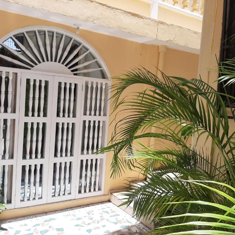 Casa Francia - Estudio con vistas al jardín - 1