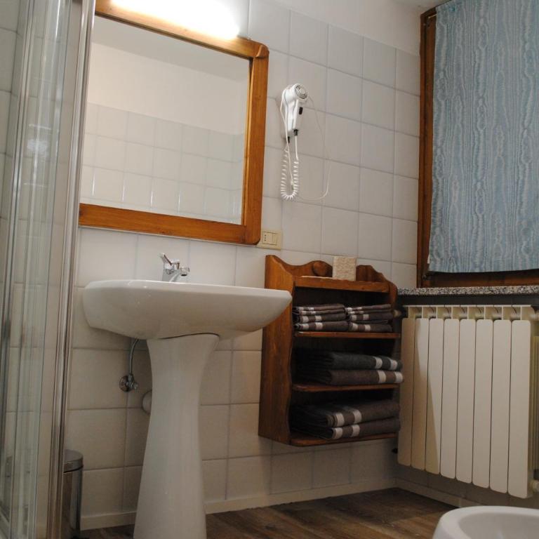 Appartamenti Casavacanzepejo - Apartment mit 2 Schlafzimmern und Gartenblick - 3
