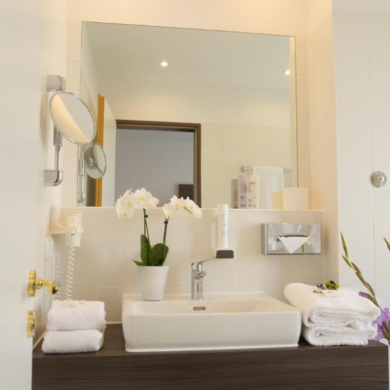 Lizz Hotel Munich - Deluxe Double Room - 7