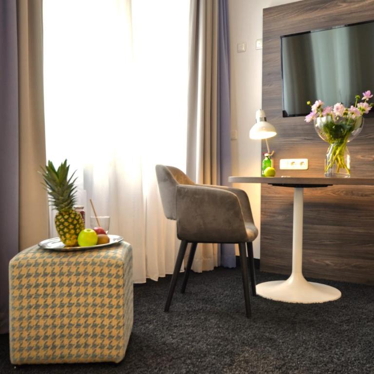 Lizz Hotel Munich - Deluxe Double Room - 3