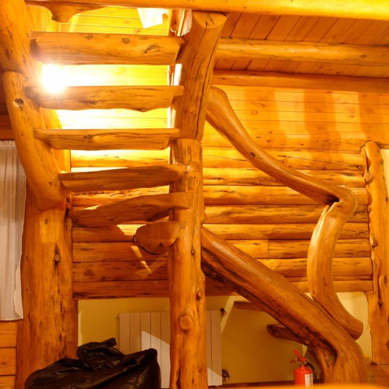 Casa Puelo Hostería y Cabañas - Family Room with Mountain View - 4