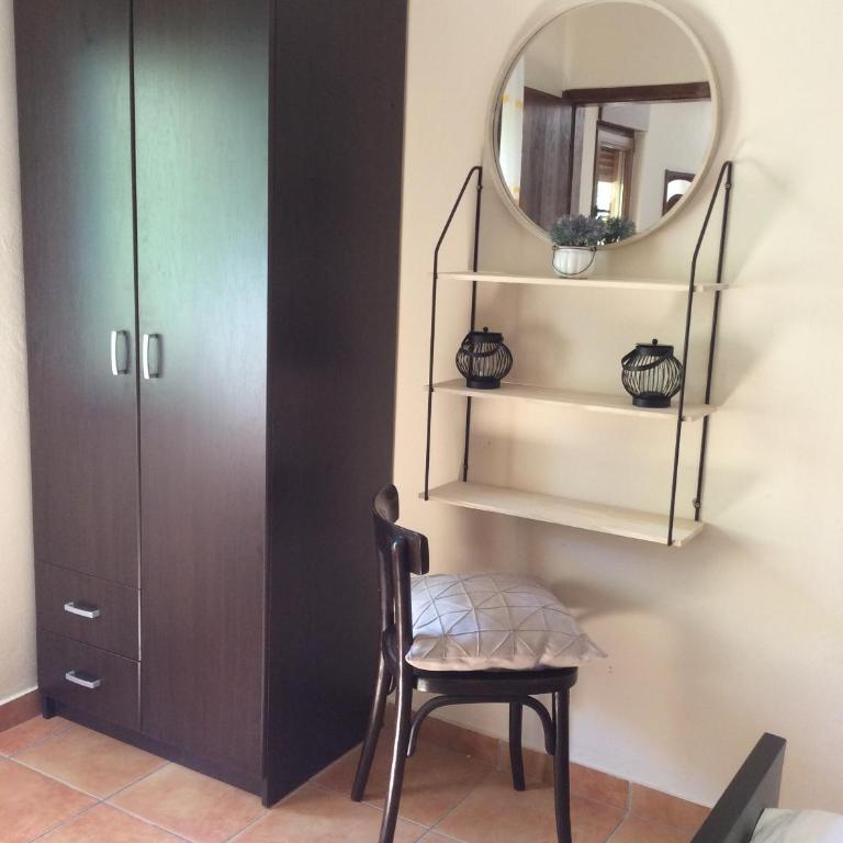 Mediterranean Holiday House & Apartments - Two-Bedroom Apartment - 14