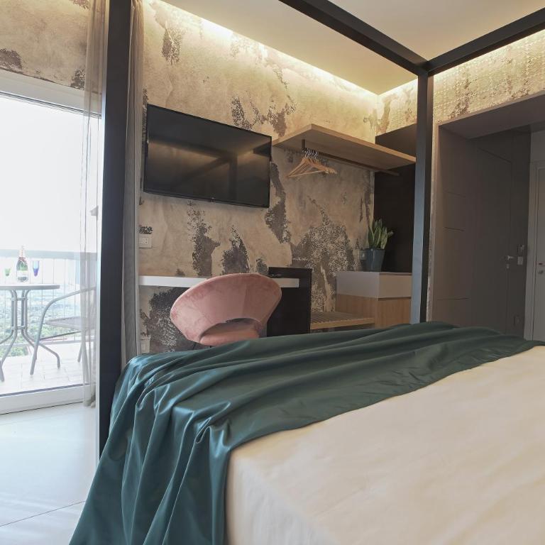 Hedoné Design Experience B&B - Camera Matrimoniale Deluxe con Balcone e Vista Mare - 3