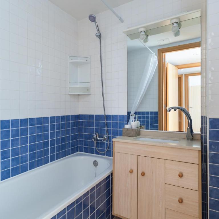 HHBCN Beach Apartment Calafell #2 - Apartamento de 3 dormitorios - 5