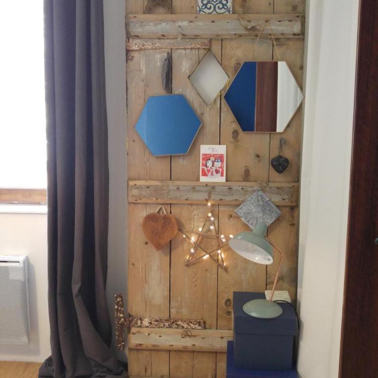 -Parking privé -La BATISSE -Logement de Charme -La Clef de Honfleur - Appartement Deluxe - 22