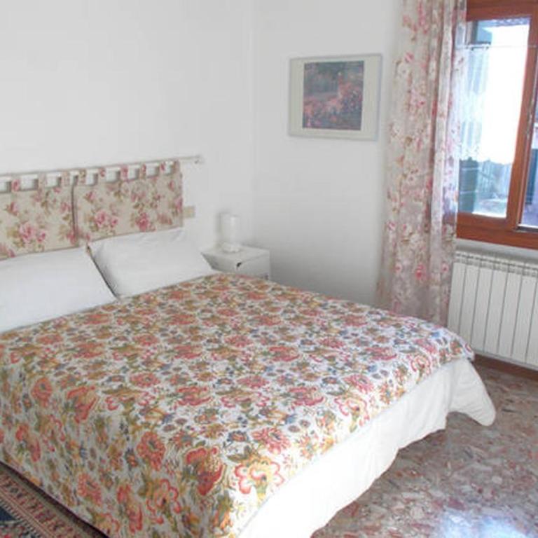 Ca' San Silvestro 2 terrazze nel cuore di Venezia - One-Bedroom Apartment - 22