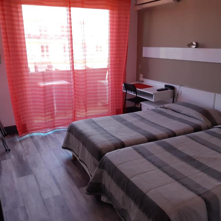 HoteI de la Plage Montpellier Sud - Chambre Lits Jumeaux - 2