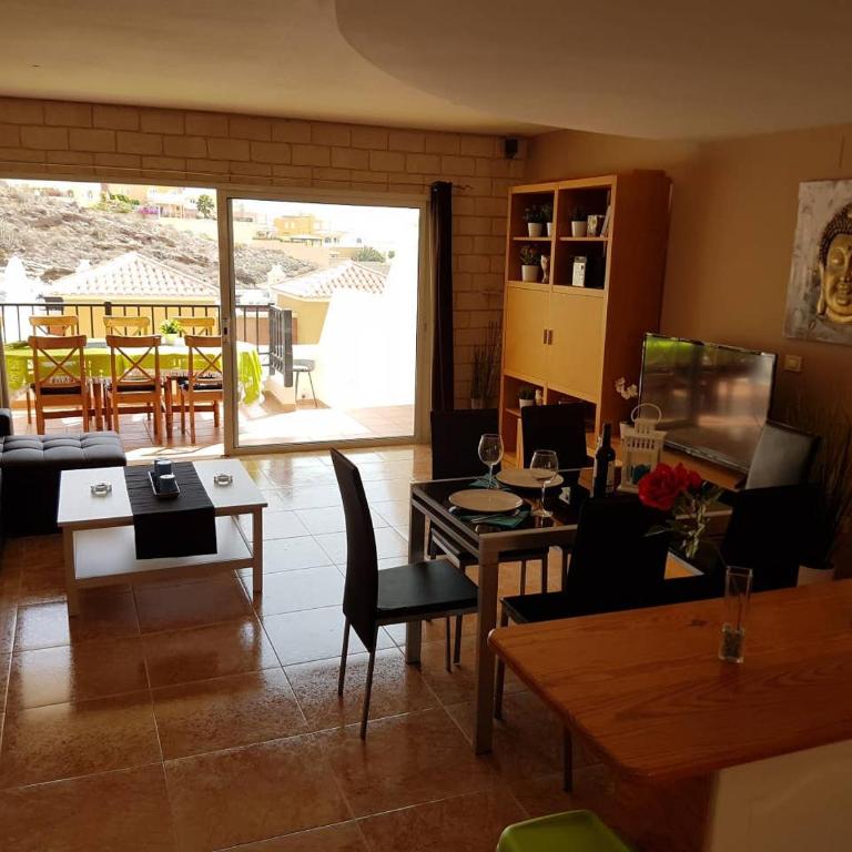 Villa Roque del Conde with fantastic sea view, terrace, pool, Wifi, SAT-TV, garage - Casa de 2 dormitorios - 13
