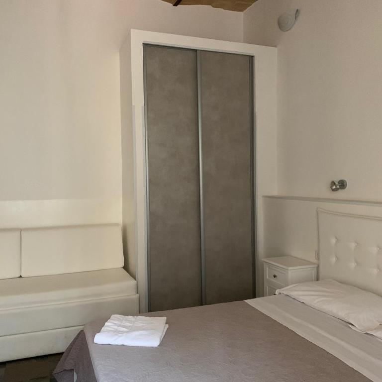 Golden Nice - Deluxe Triple Room - 28