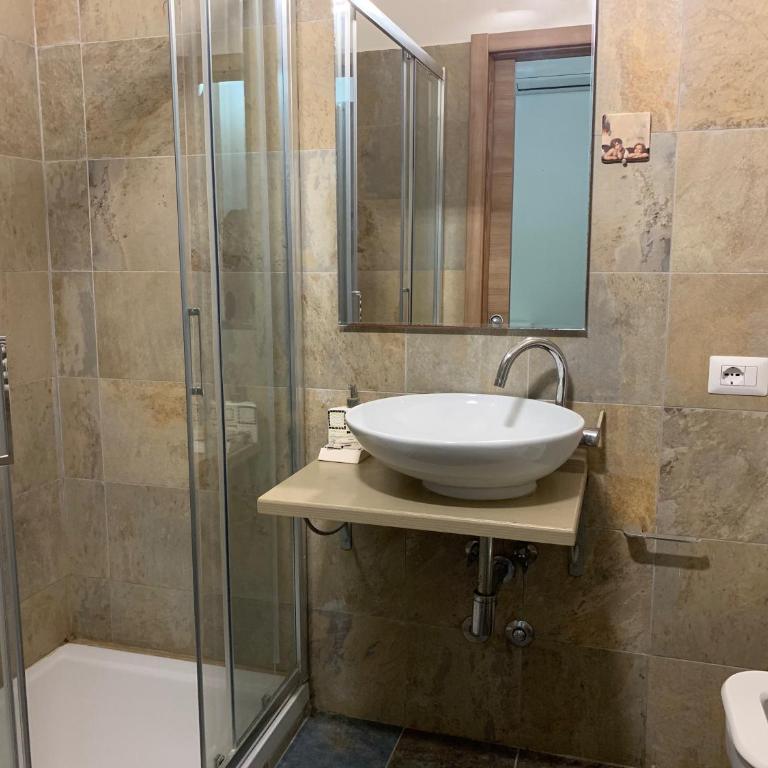 Golden Nice - Deluxe Double Room - 19