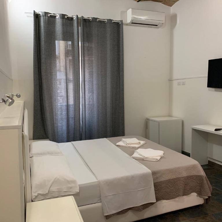 Golden Nice - Deluxe Double Room - 11