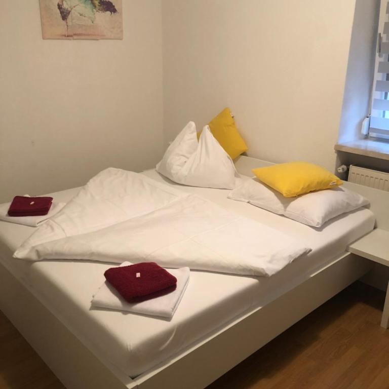 Center Rooms Villach - Habitación Triple - 3