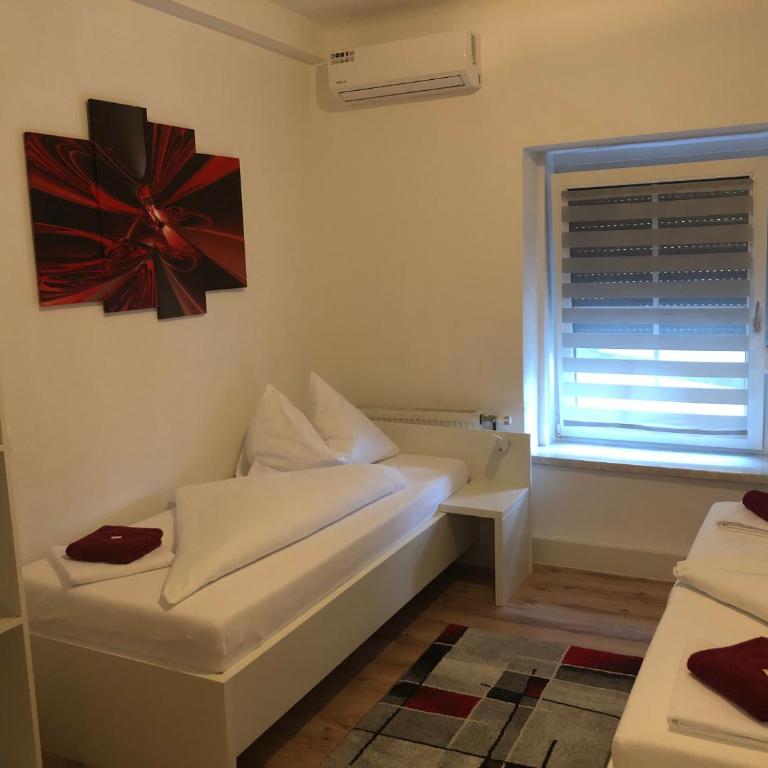 Center Rooms Villach - Habitación Triple - 2