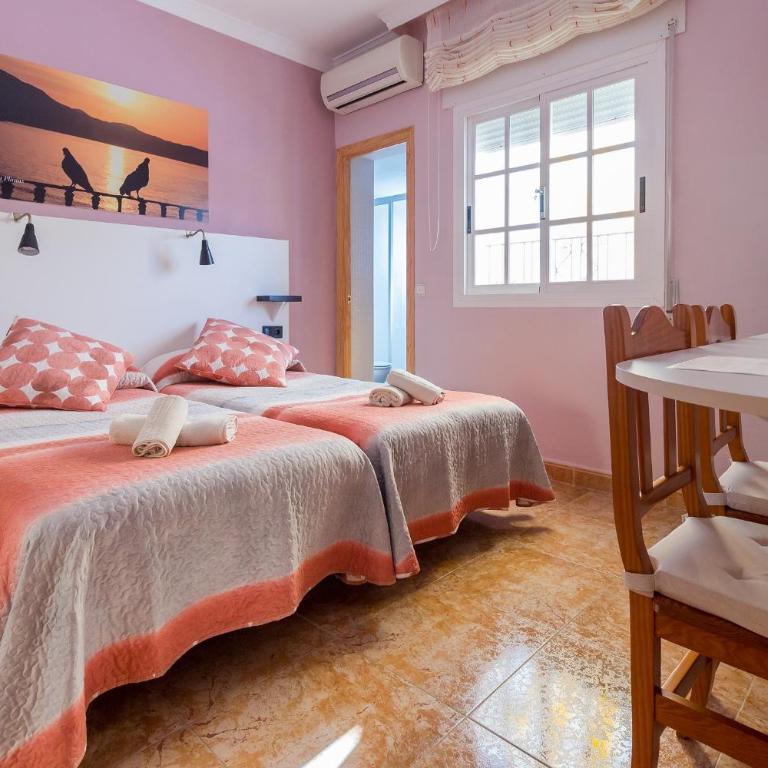Alojamiento Colina del Sol - Habitación Doble Estándar - 2 camas - 1