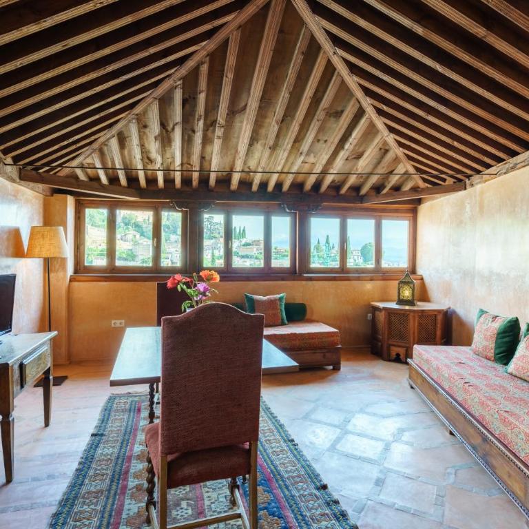 Palacio Conde de Cabra - Superior One-Bedroom Apartment - 13
