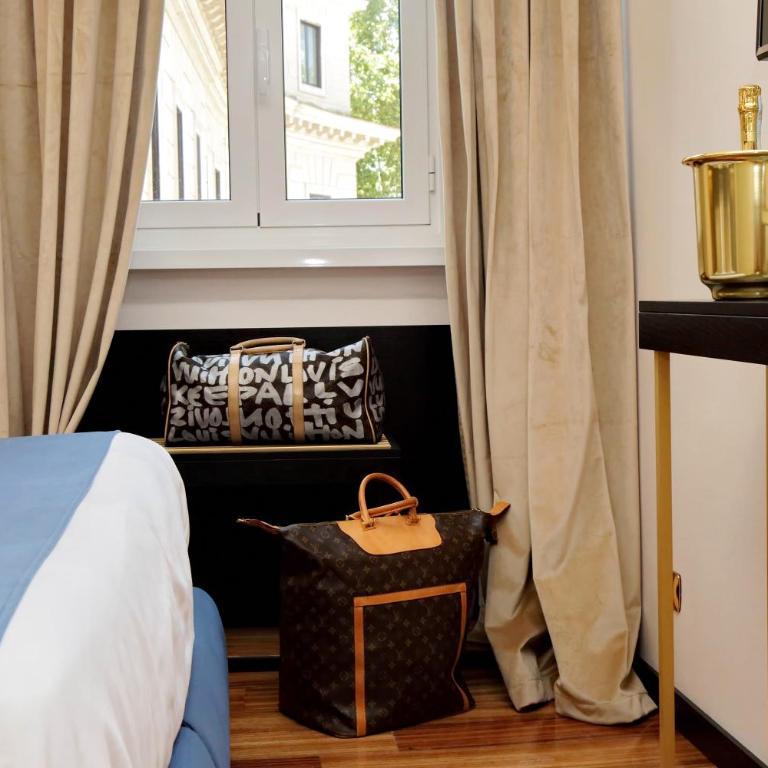 Spanish Diamond Luxury Suites & Jacuzzi - Suite Superior con Doccia - 4