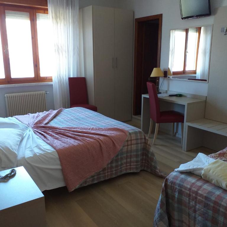Garnì Casa Rabagno - Dreibettzimmer mit Seeblick - 1