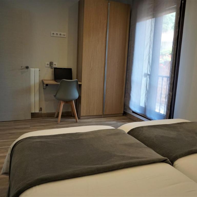 Apartamentos La Playina - Two-Bedroom Apartment - 12