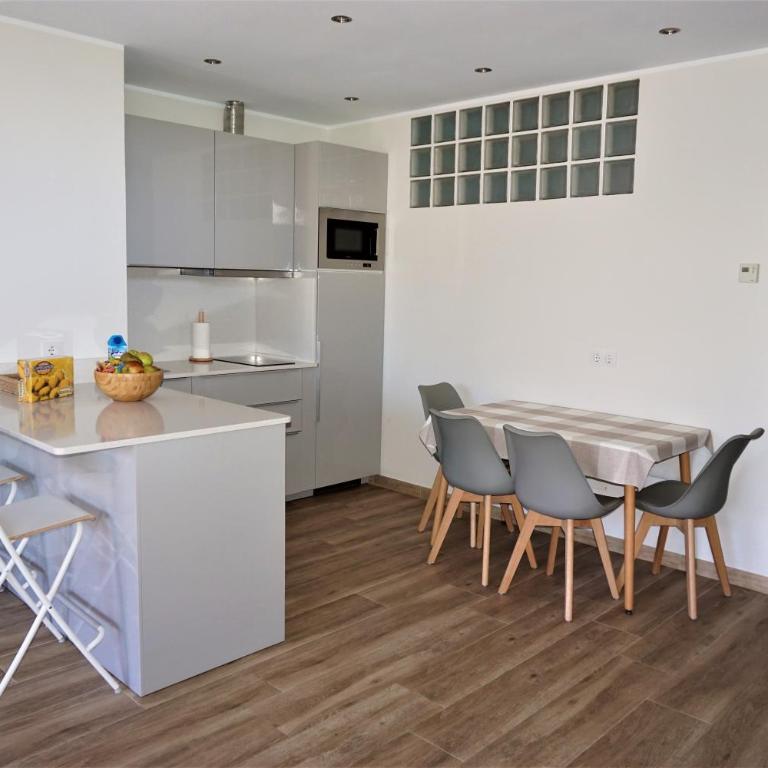 Apartamentos La Playina - Two-Bedroom Apartment - 2
