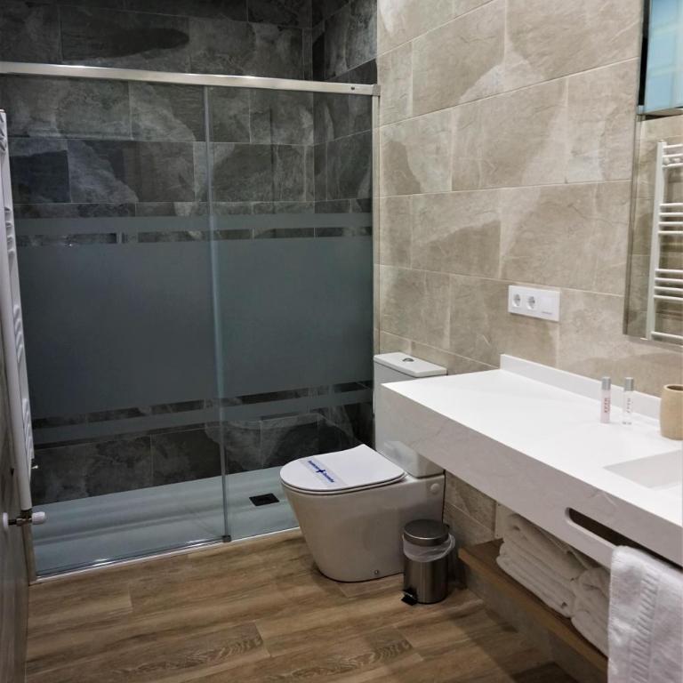 Apartamentos La Playina - Two-Bedroom Apartment - 5