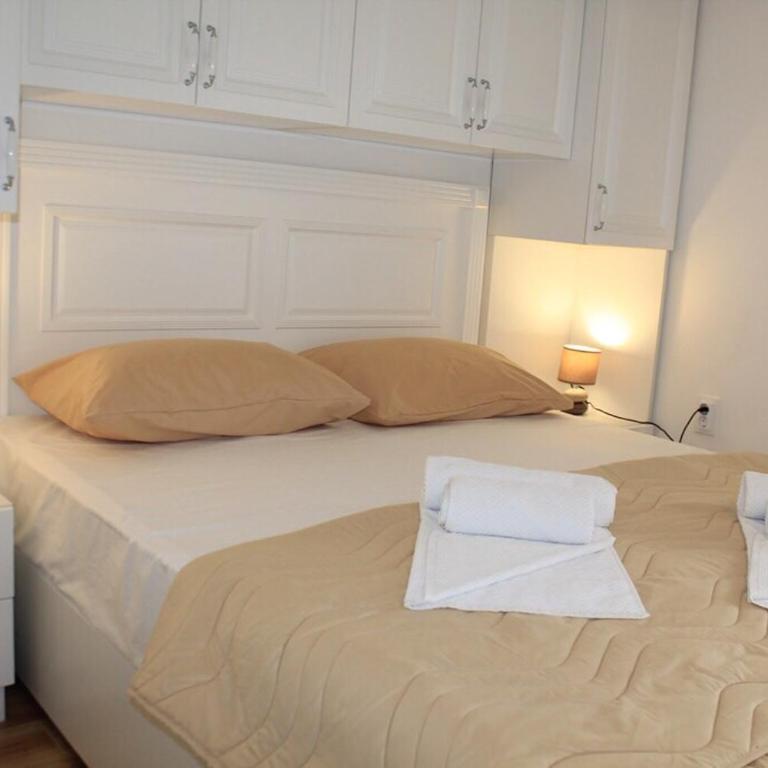 Villa Rihter - Standardna Dvokrevetna Soba sa Bračnim Krevetom - 7