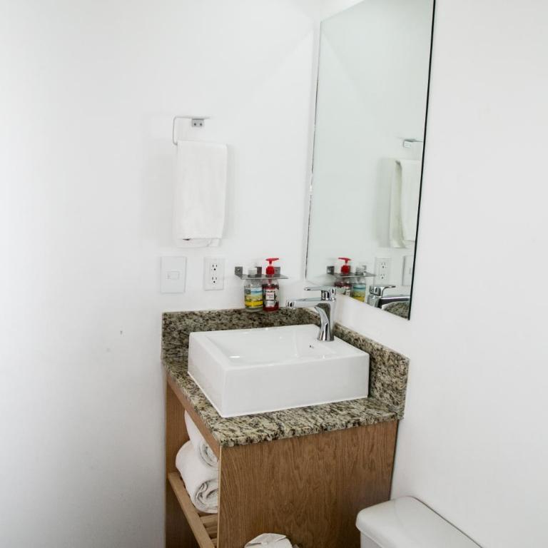 Booking 500 - Deluxe Room (2 Adults + 1 Child) - 14