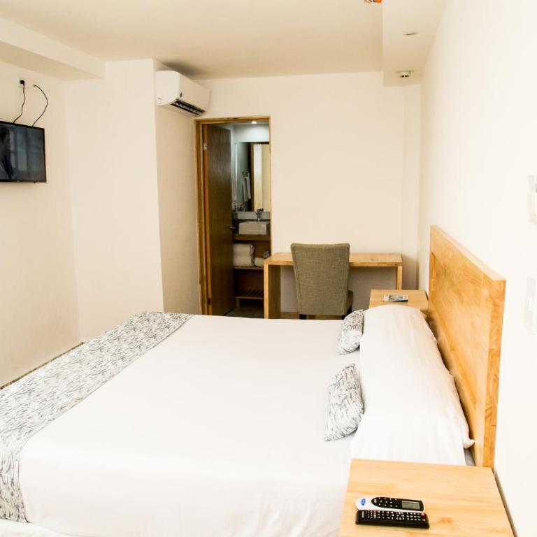 Booking 500 - Deluxe Room (2 Adults + 1 Child) - 6