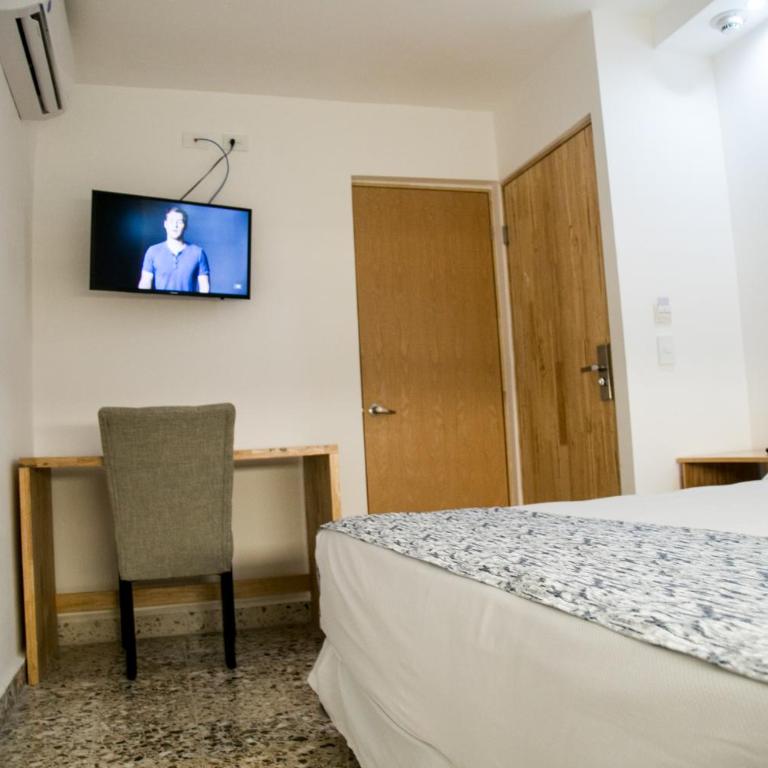 Booking 500 - Deluxe Room (2 Adults + 1 Child) - 8