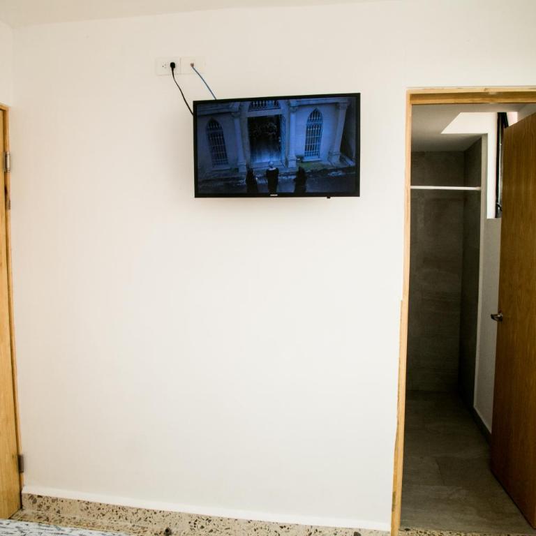 Booking 500 - Standard Double Room - 13