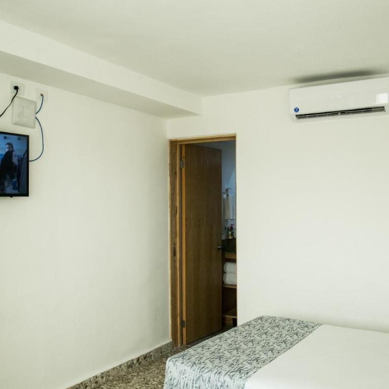 Booking 500 - Double or Twin Room - 5